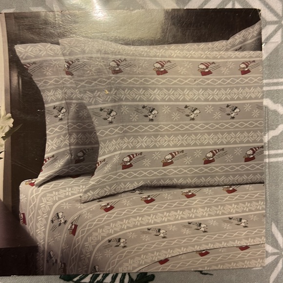 NEW Peanuts FAIR ISLE Snoopy Woodstock Holiday TWIN Sheet Set Christmas - Picture 3 of 5